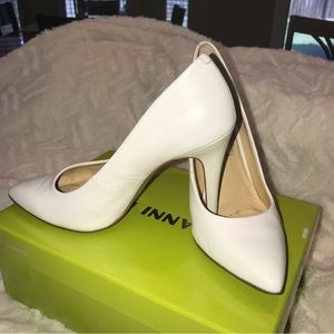 Giani Bini classic white pump